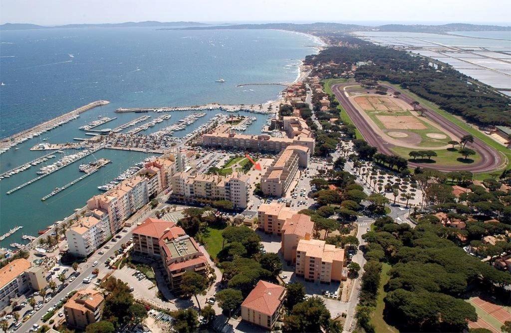 Holidays Hyères Eksteriør bilde
